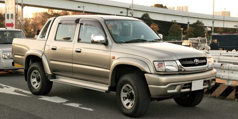 Toyota Hilux, camioneta pick-up doble cabina